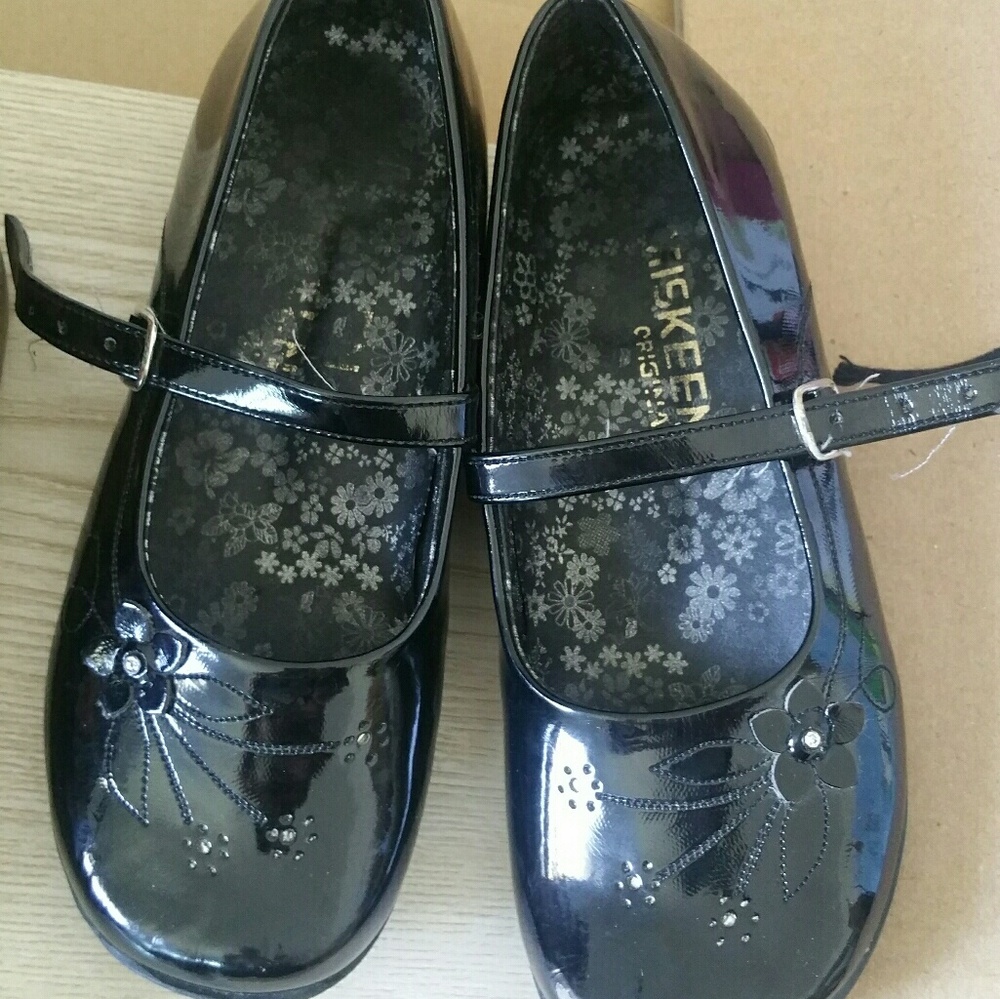 Girls dressy shoes